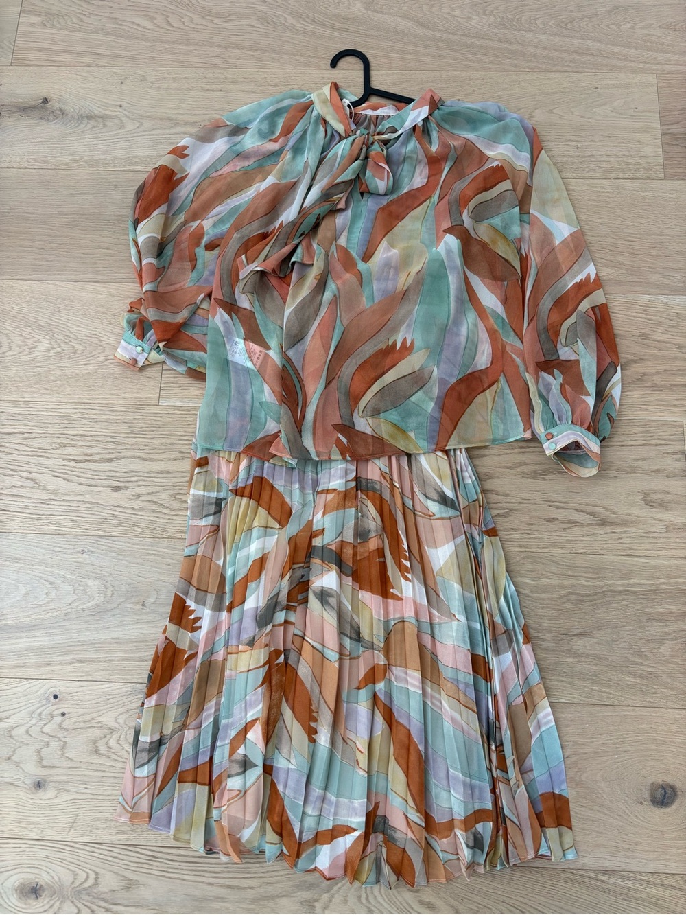 Sezane Leaf Print Tie-Neck Blouse & Skirt Set - Picture 3 of 3